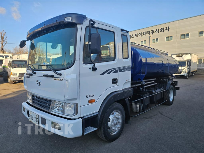 현대 버큠로리 메가트럭 8,000L 수동 - 중고 트럭 매물 이미지
