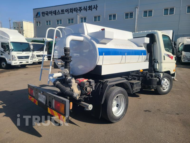 현대 살수차 이마이티 2,500L 수동 - 중고 트럭 매물 이미지