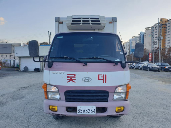 현대 마이티큐티 2톤 냉장탑 - 중고 트럭 매물 이미지
